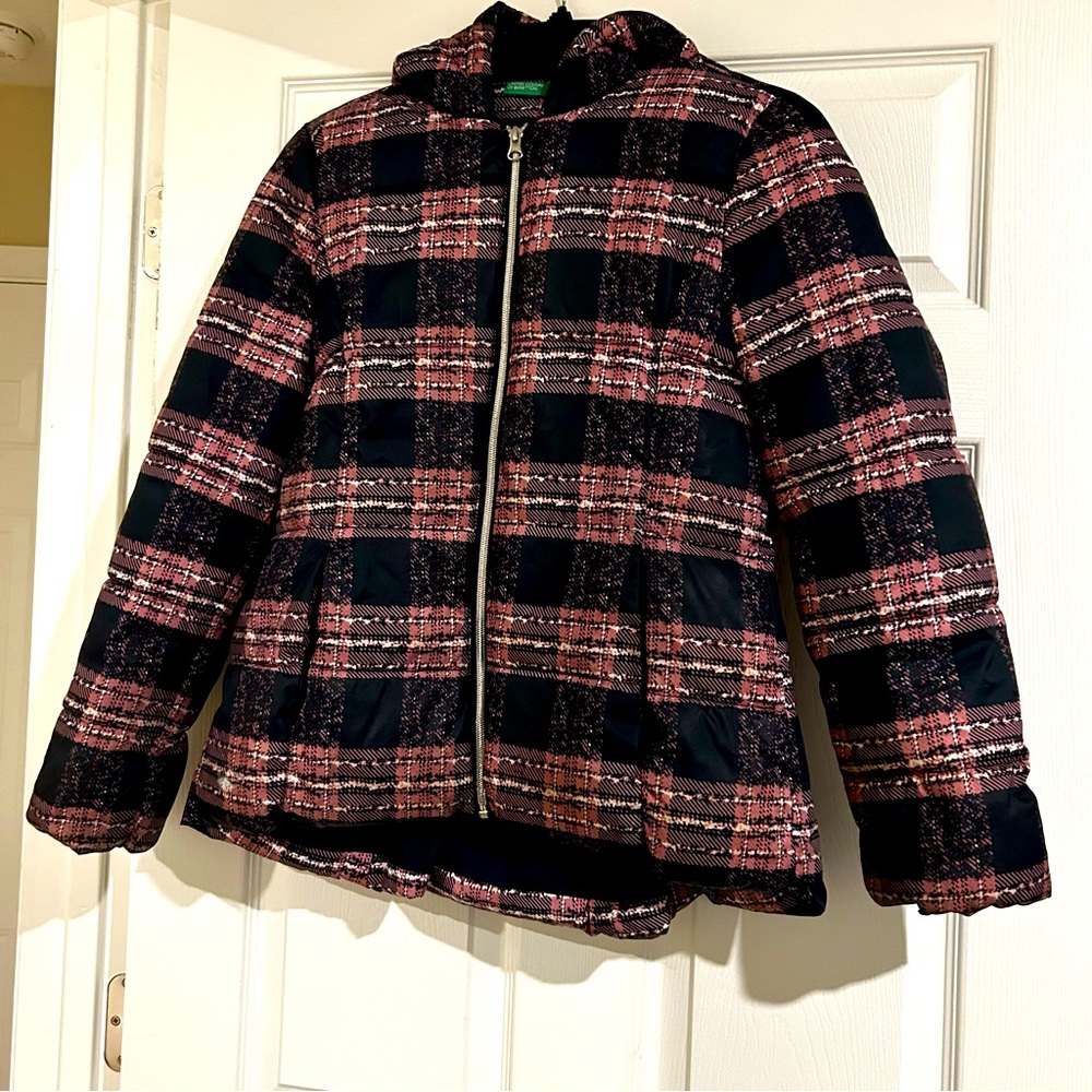 United Colors of Benetton winter jacket with hood 11 - 12 years old girl